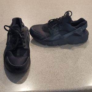 Nike Air Huarache black 9